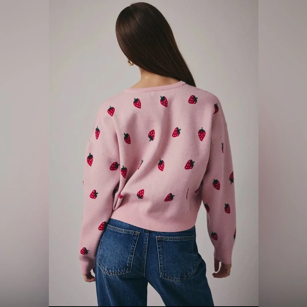๐๐ LAST ONE๐จV DAY PINK STRAWBERRY ๐ SWEATER - Picture 2 of 3